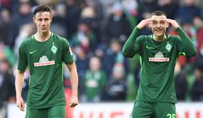 Denn seinen urlaub hat er genutzt, um die hand seiner freundin anzuhalten. Marco Friedl Von Werder Bremen Im Interview Ich Habe So Oft Wie Moglich Bei Alaba Ubernachtet
