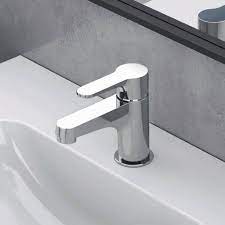 Single hole bathroom faucet chrome. Remer W11susnl Cr By Nameek S Winner Chrome Single Hole Bathroom Faucet Thebathoutlet