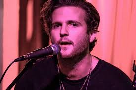 LUCY (HURT PEOPLE HURT PEOPLE) (EN ESPAÑOL)