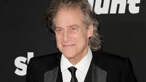 Muere Richard Lewis, querido actor y comediante conocido por "Curb Your  Enthusiasm" — Futuro Chile