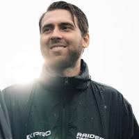 100+ perfiles de «Soika»