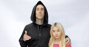 Take a note from big sis and put them things away 15 lookin like 30 😂😂😂😂😂. Travis Barker S Daughter Just Gave Him A Makeover The Video Is Going Viral In 2021 Fashion Week Inspiration Star Fashion Fashion Week Outfit Ideas