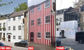 Rishi sunak rules out accelerating the roadmap out of lockdown. Woman Who Painted Her Kensington House Red And White To Spite Her Neighours Has Now Demolished It Daily Mail Online