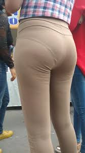 Sus docenas de botes en la balda del baño desplazarán rápidamente a tu solitario desodorante y se te caerán en la cabeza cuando te estés duchando. Venta Marca De Calzon En Stock