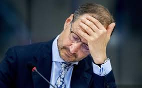 Der innere monolog ist eine form des erzählens, die in literarischen texten zur vermittlung von gedankenvorgängen eingesetzt wird. Innerer Monolog Beispieltexte Spanisch Einen Inneren Monolog Schreiben Anleitung Ubung Der Innere Monolog Ist Eine Form Des Erzahlens Die In Literarischen Texten Romane Erzahlungen Novellen Theaterstucke Zur Vermittlung