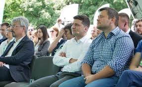 Фото и видео с места событий. Sluga Naroda Obnarodovala Polnyj Spisok Kandidatov V Nardepy Ukrainskaya Pravda