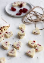 Cœurs De Chocolat Blanc Et Fraises Trois Fois Par Jour Chocolat Recipe White Chocolate Strawberries Strawberry Hearts
