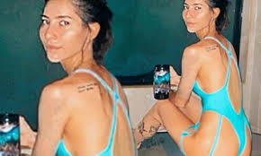 Faced with the pressure of the investigation, her marriage is on the verge of breaking up and she begins to feel jealous of amanda, her newborn list of best movies from 2020 by world premieres. The Veronicas Jess Origliasso Poses In A Racy Swimsuit From Self Isolation Daily Mail Online