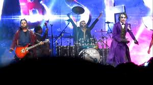 Akhirnya, debaran untuk melihat lagu manakah yang dinobatkan sebagai juara anugerah juara lagu ke 31 telah pun berakhir semalam. Anugerah Juara Lagu 31 Lattecaramel09