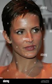 SOPHIE ANDERTON TV MOMENTS 2004 BBC TELEVISION CENTRE LONDON ENGLAND 22  January 2005 Stock Photo