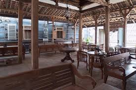 Posisi myloc coffee & cafe berada di paling utara jalan braga. Review Braga Art Cafe Tempat Nyaman Untuk Menepi Dari Hiruk Pikuk Braga