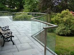 Clearrail in ontario, canada brings you the wide variety of glass railing systems, frameless glass railing deck, muskoka glass railings, tempered glass railing and we also offer diy glass deck railing systems. Glass Balustrades