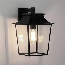 Free delivery and returns on ebay plus items for plus members. Richmond 254 Led Outdoor Wall Porch Lantern 1340011 8050 The Lighting Superstore