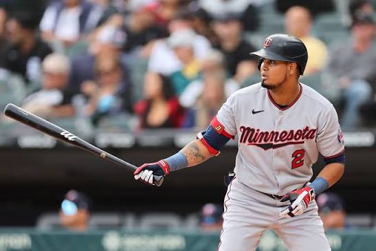 Marlins acquire batting champ Luis Arraez from the Twins for Pablo López