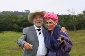 It was created by dias gomes —based on a play o berço do herói(hero's cradle)— and starred regina duarte, lima duarte, josé wilker, lucinha lins, yoná magalhães, paulo. Sendo Quem Sou Que Dupla