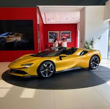 The sf90 spider, the prancing horse's first series production phev spider, sets a new benchmark in terms of performance and innovation with respect to the ferrari range and the entire sports car sector. Ferrari Sf90 Spider Ferrari