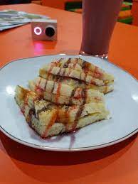Dapoer roti bakar punya roti bakar yang dibungkus daun pisang pertama di indonesia. File Roti Bakar Rasa Strawberry Lan Coklat Jpg Wikimedia Commons