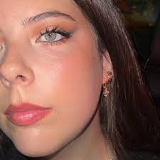 Sofia Gomes (@sofiagomes.04)