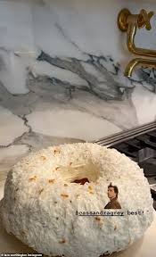 I went out with cindy. Lara Bingle Treats Herself To A 157 Coconut Flavoured Bundt Cake While In Self Isolation Newscabal