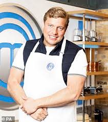 .celebrity capitulos, masterchef celebrity colombiamasterchef celebrity | capitulo. Celebrity Masterchef 2020 Treffen Sie In Diesem Jahr Den Beruhmten Feinschmecker Aktuelle Boulevard Nachrichten Und Fotogalerien Zu Stars Sternchen