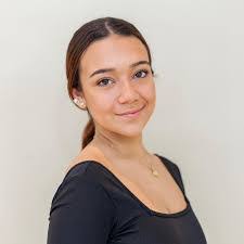 Emilie Gregory's Instagram, Twitter & Facebook