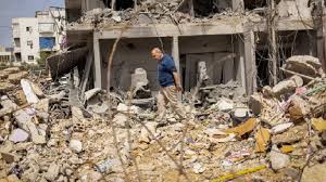 ইরানের ক্ষেপণাস্ত্র হামলায় ইসরায়েলের হাইফায় ভবন ধ্বংস, আহত ৪ | Barta  Bazar