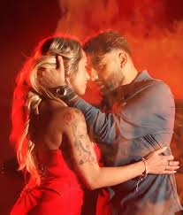 Download mille guerre mp3 music file at 320kbps audio quality. Mille Guerre E Online Il Nuovo Singolo Di Daniele De Martino Feat Marika Tarascio La Voce Grossa