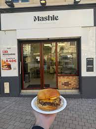 Une faim ce soir ? Dégustez nos... - Mashle - Smash Burgers | Facebook