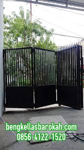 Pagar minimalis murah adalah pagar yang mempunyai bahan dan model sederhana atau minimalis dengan harga yang murah,pagar jenis ini banyak sekali di pakai oleh orang yag mempunyai desain rumah minimalis.bahan yang digunakan biasanya memakai besi hollo atau besi stall. Pagar Lipat Minimalis Murah Di Semarang I 0856 4122 1520 I Winarto