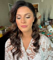 PITTSBURGH MAKEUP ARTIST (@makemeblush.beautylounge) · Instagram 照片和视频