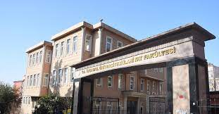 2020 yks'ye girenler aşağıda yer alan i̇lahiyat fakültesi taban puanları, i̇lahiyat fakültesi başarı sıralamaları ve kontenjanları aşağıdan öğrenebilirsiniz. Smhtsgisvubhzm