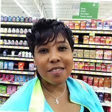 Lori Mckown's Instagram, Twitter & Facebook