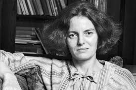 Postmodern mimarinin temellerini atan ikili: Denise Scott Brown ve Robert  Venturi