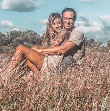 We did not find results for: Namorada De Jose Carlos Pereira Rendida A Fotografia Do Ator Com O Filho Recem Nascido Famashow