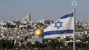 Sambil song leader menyanyikan seorang anak t'lah lahir. Israel Izinkan Umat Nasrani Gaza Ibadah Natal Di Yerusalem