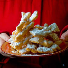 One of the most popular polish desserts, kolaczki are little folded cookies around a fruit filling. How The World Eats Christmas