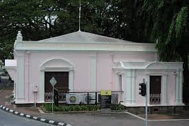 To support china's open door policy, the chamber has been organizing training courses for senior officials and the chamber celebrated its centenary anniversary in 2000. Chinese History Museum Kuching Visit Sarawak