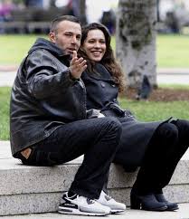 فيلم الجريمة و الدراما و الاثارة. Www Laineygossip Coom Ben Affleck And Rebecca Hall In The Town 2009 The Town Movie Ben Affleck Movie Couples