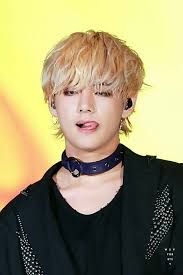 Pin By Pipinav On Bts Bts Taehyung Taehyung Kim Taehyung