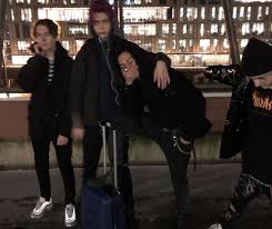 With tenor, maker of gif keyboard, add popular grunge aesthetic animated gifs to your conversations. L A U V Friend Group Pictures Beautiful Boys Grunge Aesthetic