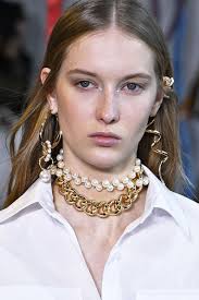 Earrings Are About To Get Bigger Better And Much More Dramatic Winter Jewelry Trends Fall Jewelry Trends Jewelry Fashion Trends