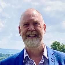 Matthew Edgington's Instagram, Twitter & Facebook