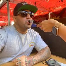 There is a local listing for this giant LED clam shell. It was used in a  stage production of Ariel. I kinda want this for my outdoor tiki pavilion  area, but can't