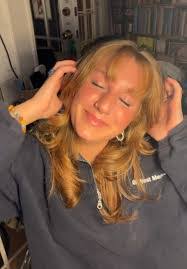 Amanda Pulliam's Instagram, Twitter & Facebook