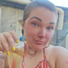 🔬 En 2024, la Fondation du CHU Caen Normandie a financé pour le service  ORL du CHU une colonne d'endoscopie laryngée en consultation. Le Dr Micault  et le Dr Plisson disposent désormais