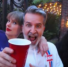 Joseph Cassell's Instagram, Twitter & Facebook