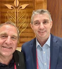 Kurt Hofmann (@HofmannAviation)