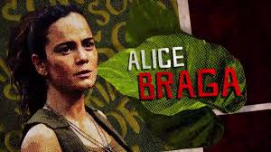 She has appeared in several brazilian films, most notably as angélica in 2002's highly acclaimed city of god and as karinna in 2005's lower city. Alice Braga Auf Twitter Alice Braga Is Solsoria In Thesuicidesquad Dcfandome