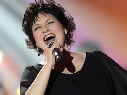 Maurane tabs, chords, guitar, bass, ukulele chords, power tabs and guitar pro tabs including sur un prélude de bach, ami ou ennemi, les yeux fermés amour amour, tout pour un seul homme, si. Mort De La Chanteuse Belge Maurane Agee De 57 Ans Femme Actuelle Le Mag