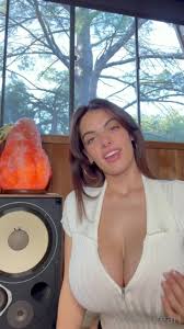 Alexa Pearl - Huge Tits JOI